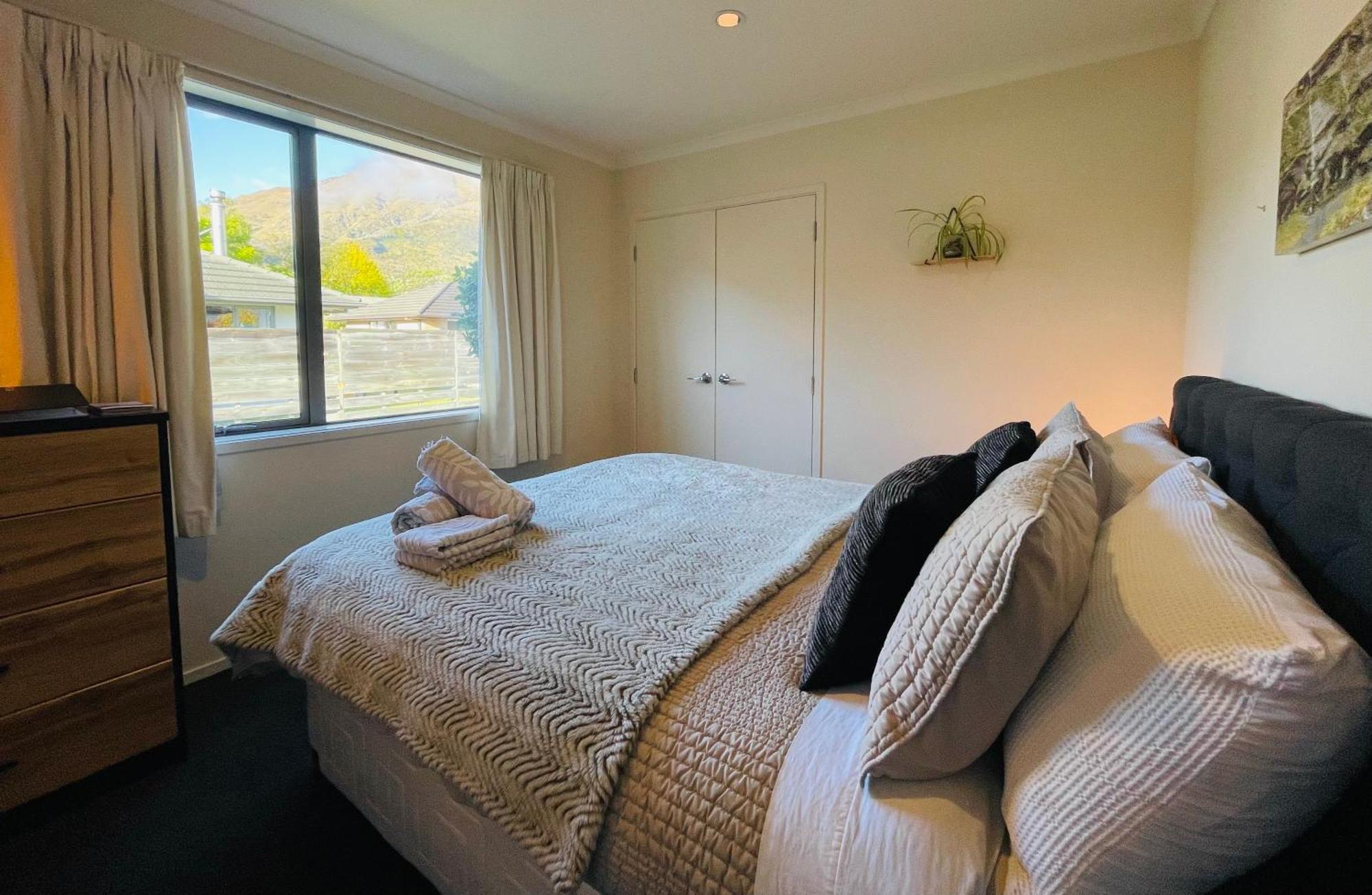 Alpine Mirage Villa Queenstown Buitenkant foto